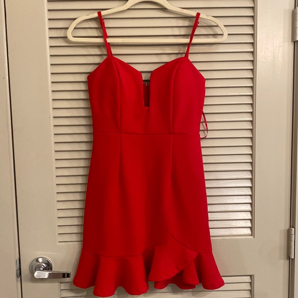 L’atiste by Amy short red plunge dress in size S